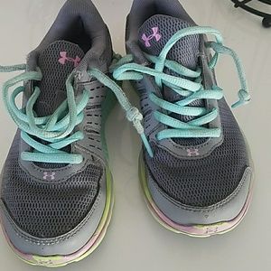 Girls sport shoes size 13 original